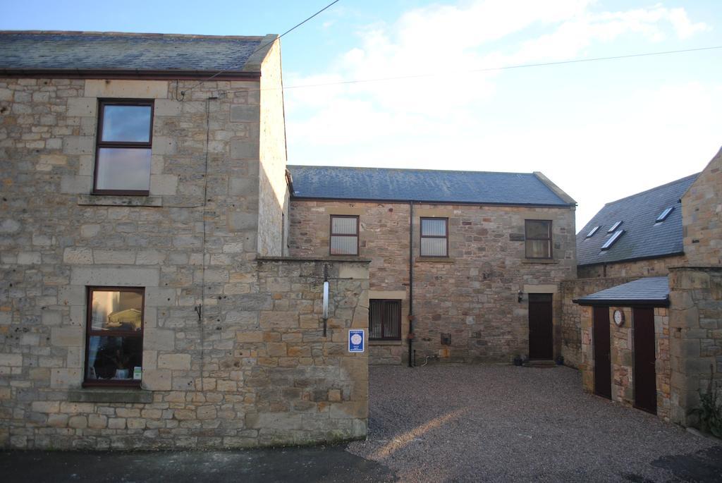 The Olde School House Acomodação com café da manhã Seahouses Exterior foto